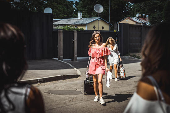 Sindijas sirsnīgā vecmeitu ballīte