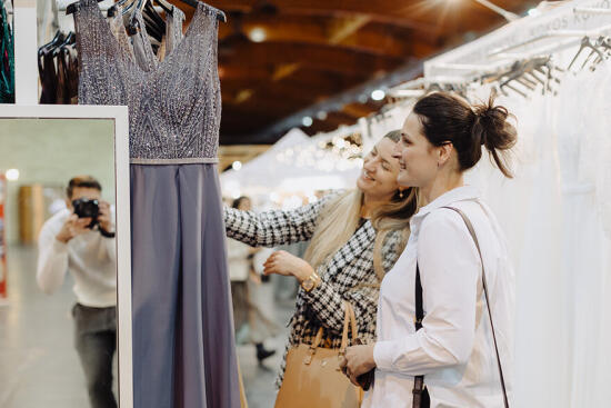 Iedvesmojošā svētku gaisotnē aizvadīta Baltijā lielākā kāzu izstāde RIGA WEDDING EXPO 2024