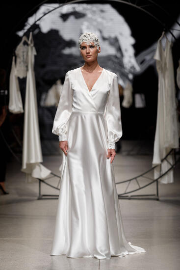 Kāzu kleitas Silk by KATYA KATYA