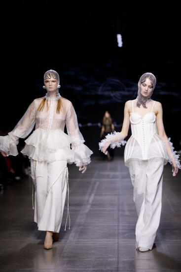 Kāzu kleitas RIGA FASHION WEEK - Novaliss