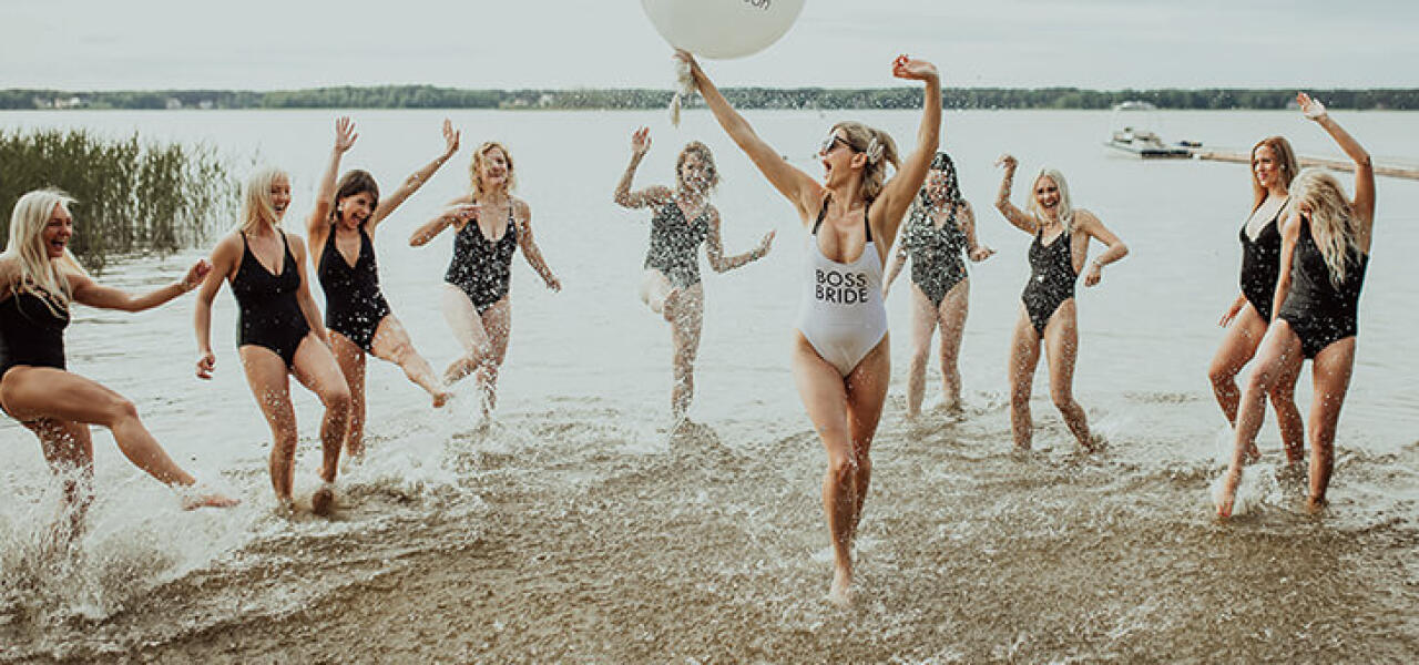 Gunas vecmeitu ballīte Baltvillā