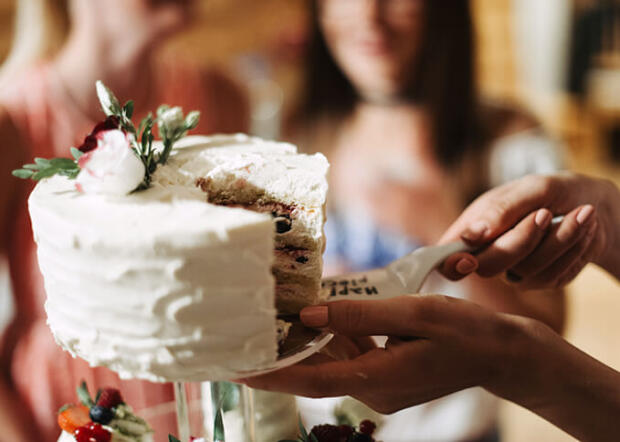 Kāzu torte un tradīcijas