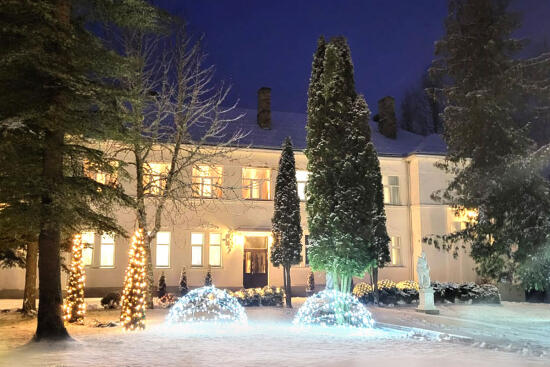 Apple Manor & Garden Complex – Silajāņu muiža