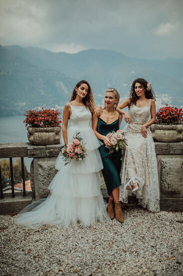 Amelii. Meet your dress.