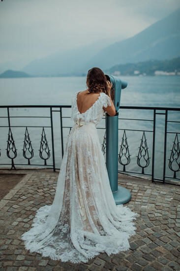 Amelii. Meet your dress.