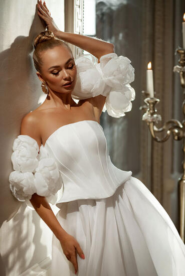 To The Moon And Back Bridal House