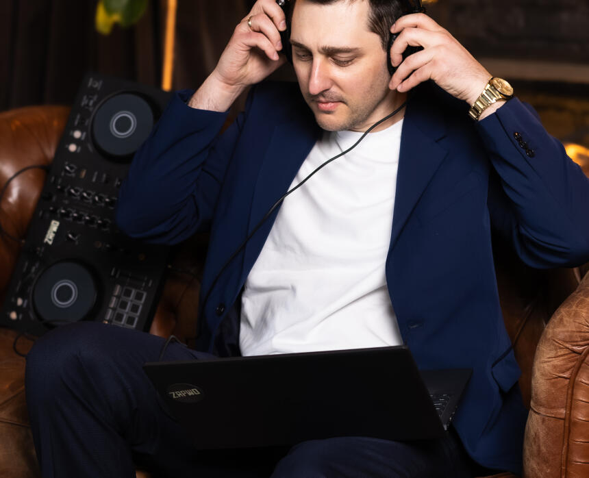 DJ ZapWo