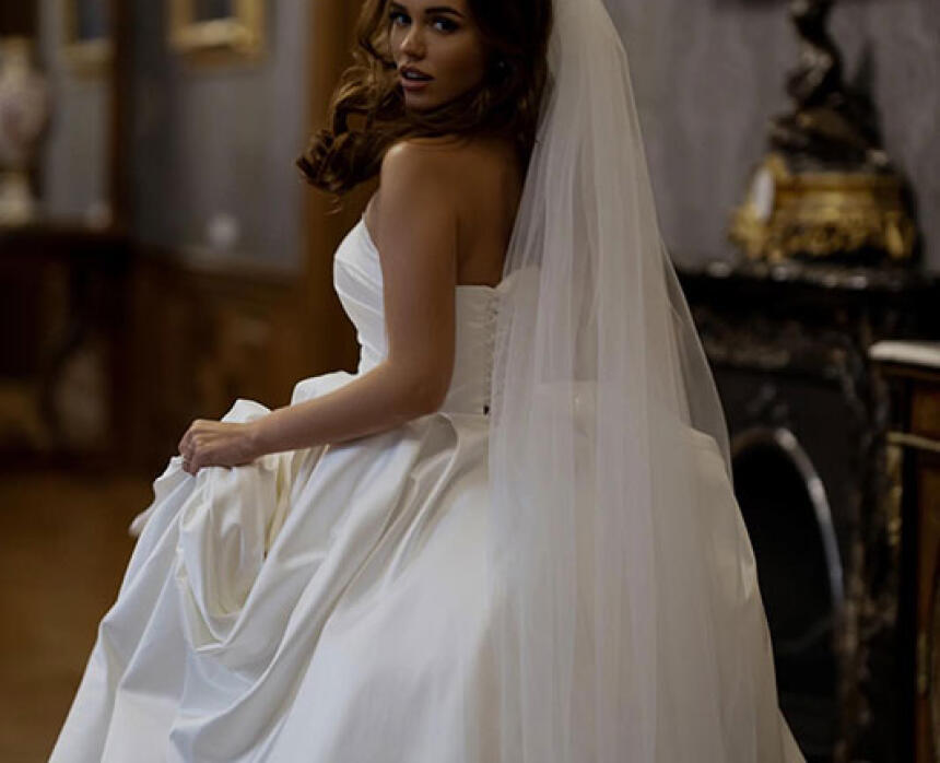To The Moon And Back Bridal House