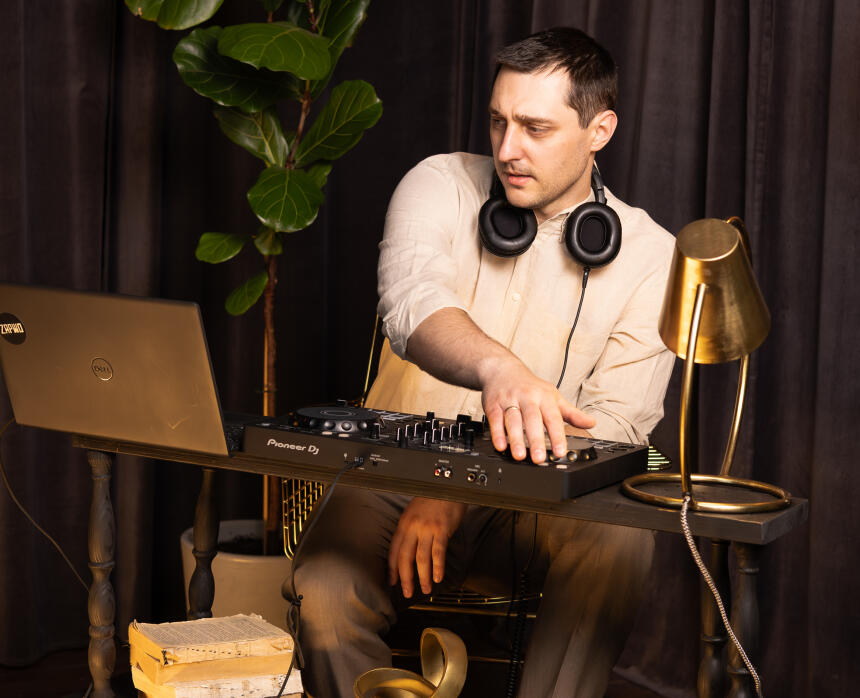 DJ ZapWo