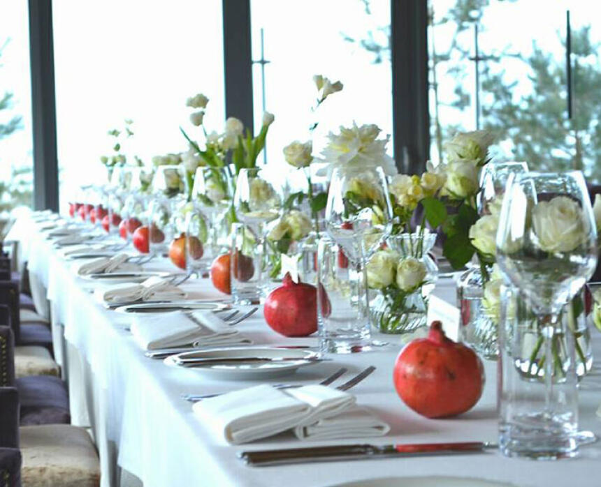 View Restaurant & Lounge