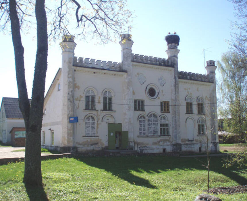Gaujienas viduslaiku pilsdrupas un muižas ansamblis
