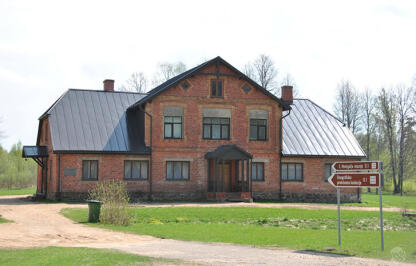 Melngaiļa muzejs