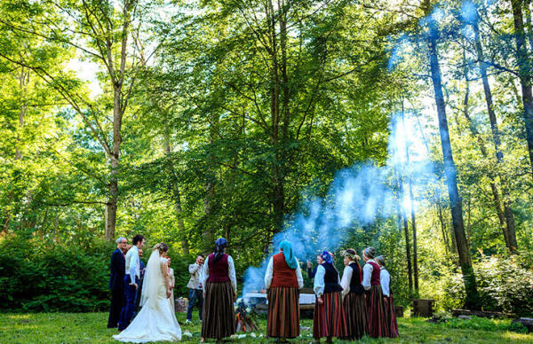 Remtes, Brocēnu un Saldus folkloras kopas