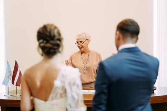 Kāzu stāsts: Anna un Romāns